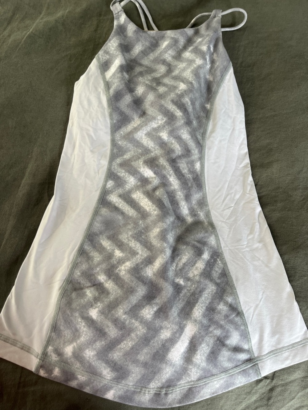 lululemon athletica Gray and White Zigzag-Patterned Strappy Camisole